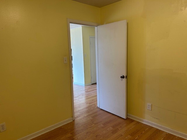 Building Photo - 325 Mackeral St