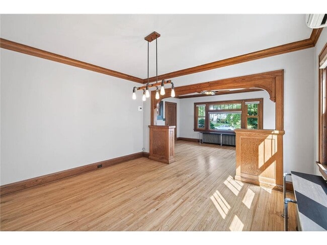 Building Photo - 3606 12th Ave S