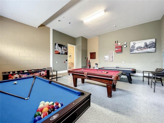 Building Photo - 760 Golden Bear Dr
