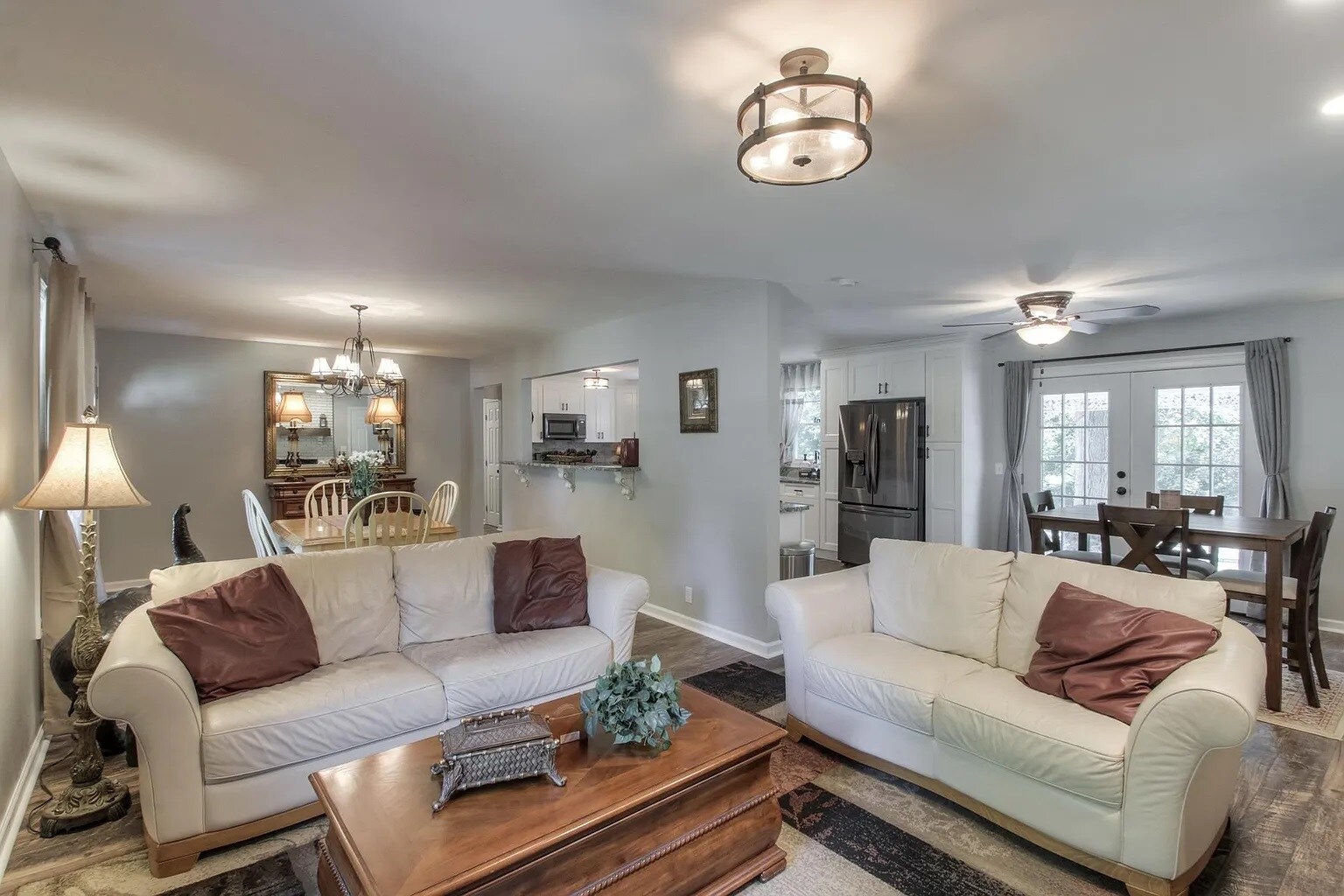 Building Photo - 444 Foothill Dr