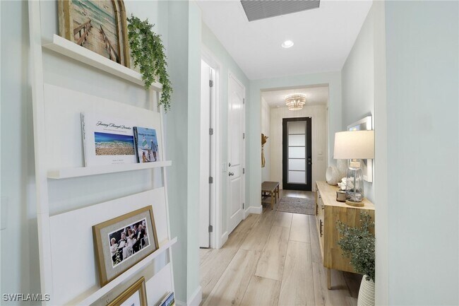 Building Photo - 14571 Topsail Dr