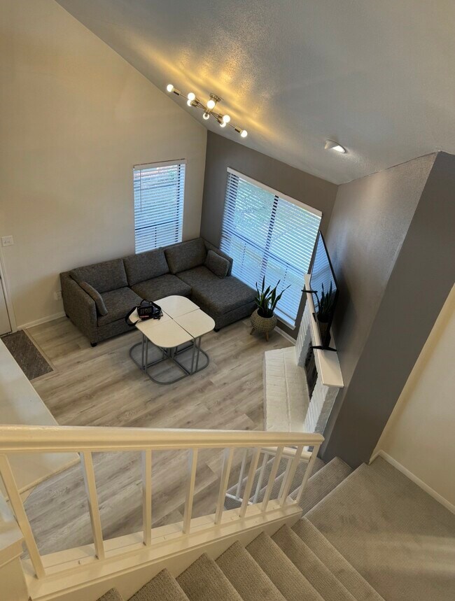 Building Photo - 3130 Walnut Bend Ln