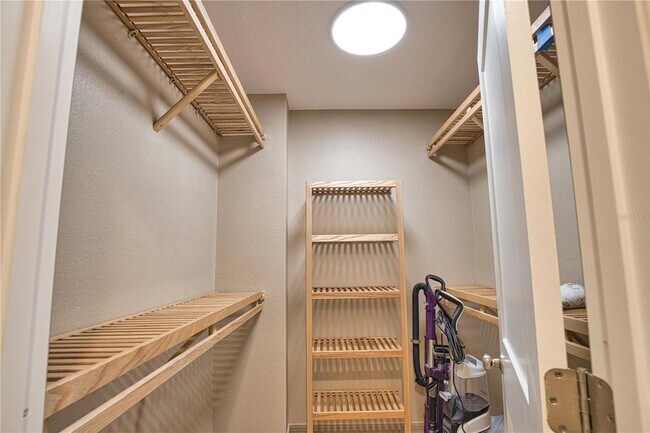 Building Photo - 5100 Jessie Harbor Dr