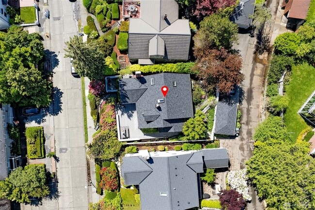 Building Photo - 4bd/3ba Seattle Home