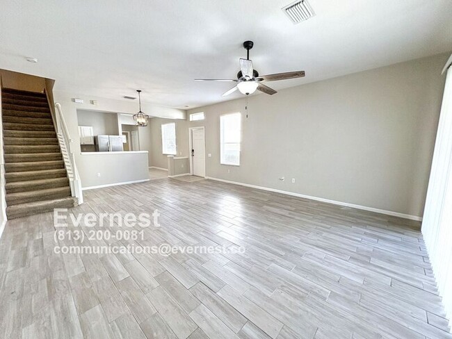 Building Photo - 26541 Castleview Way