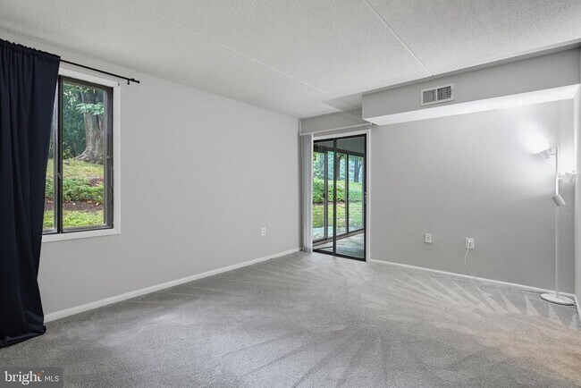 Building Photo - 5247 W Running Brook Rd