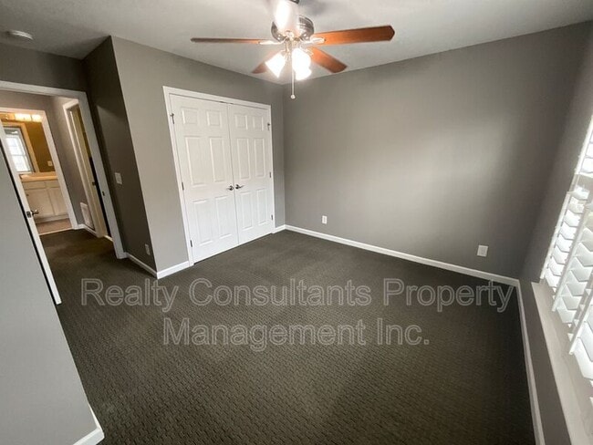 Building Photo - 27 Cherine Way