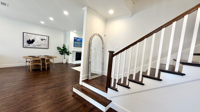 Building Photo - 4233 Watercourse Dr