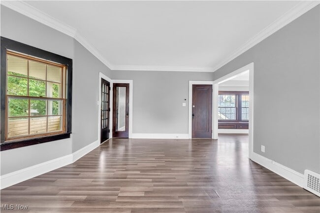 Building Photo - 3274 W 130th St