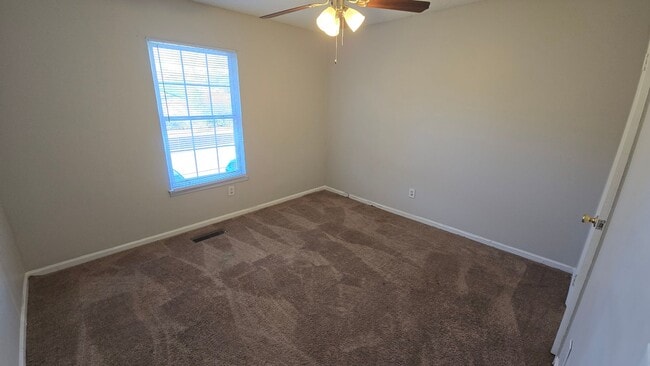 Building Photo - West Columbia