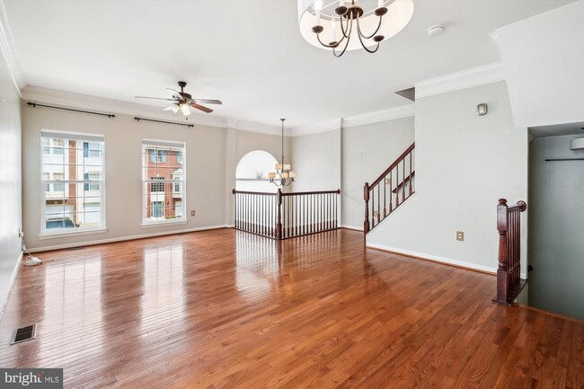 Building Photo - 217 Chesterbrook Ct