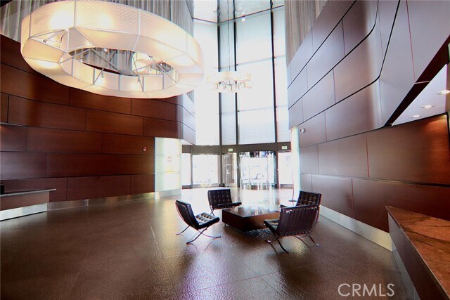 Building Photo - 1100 Wilshire Blvd