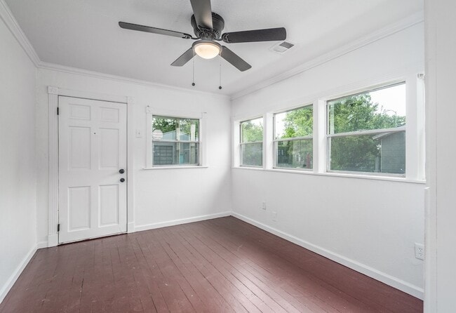 Building Photo - 3419 Elser St