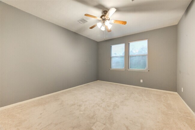 Building Photo - 2931 Meadowglen Cove