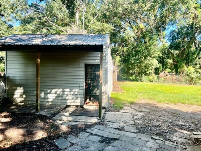 Building Photo - 12950 Del Rio St