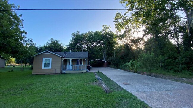 Building Photo - 3427 McKinney Rd