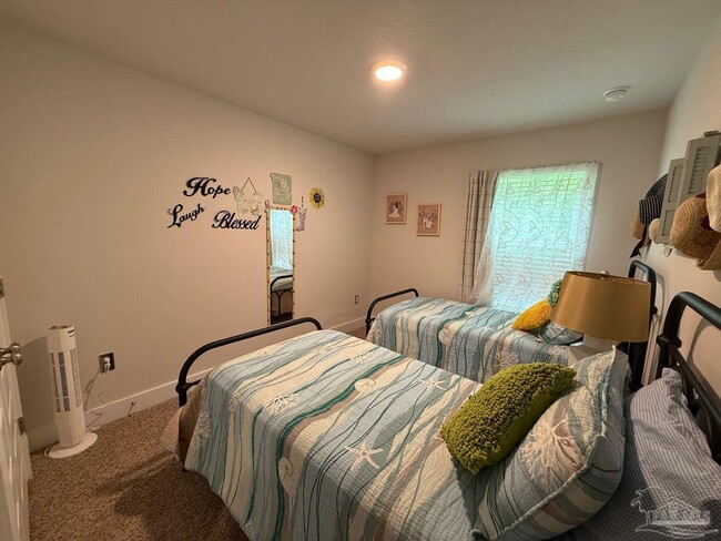 Building Photo - 1543 Iroquois Ct