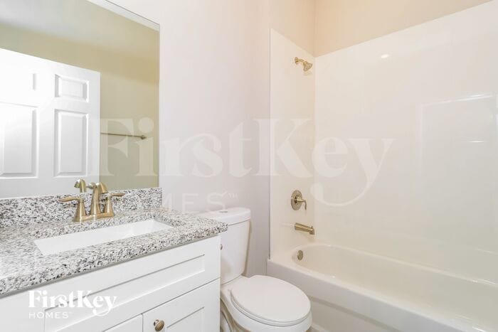 Building Photo - 437 Larino Rd SW