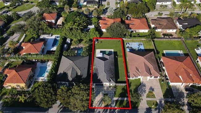 Building Photo - 17320 SW 92nd Ct