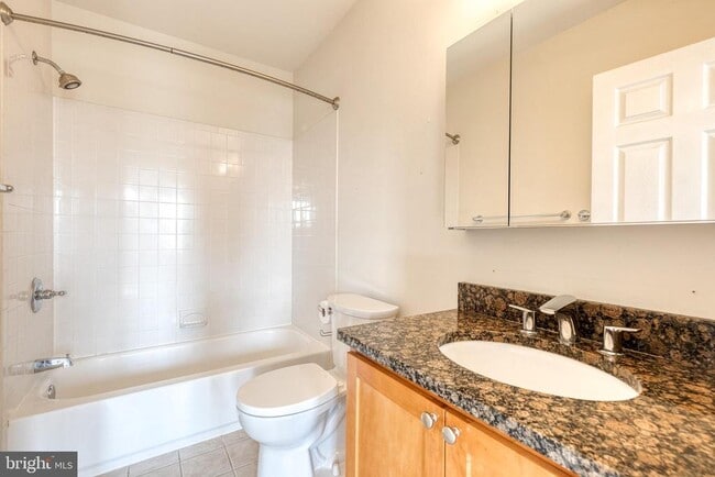 Building Photo - 3638 Keswick Rd