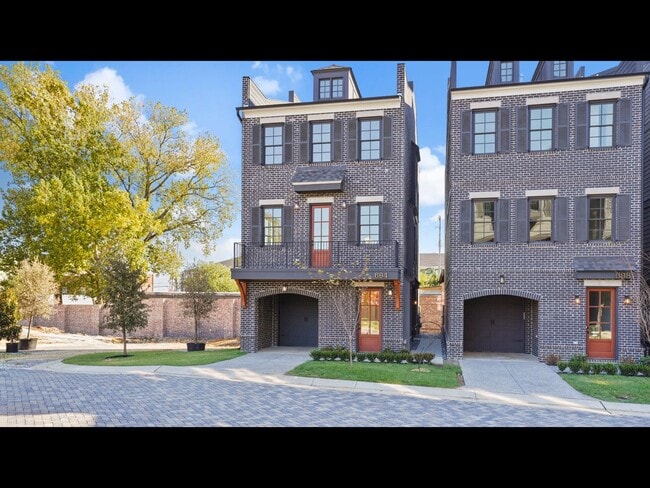Primary Photo - NEW CONSTRUCTION 4 bedroom home in Downtow...