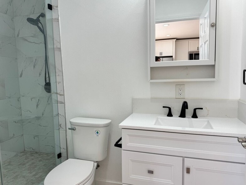 Building Photo - 5773 Angela Ave