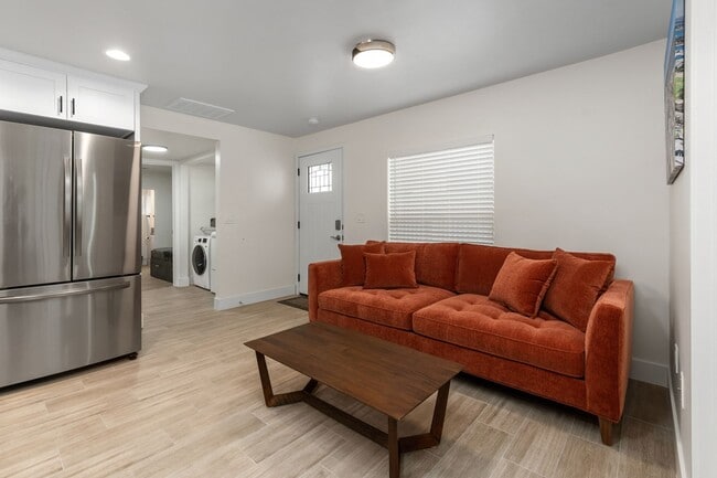 Building Photo - Beachside 3BR Home | Remodeled | AC | Garage Parking | Walk to Boardwalk