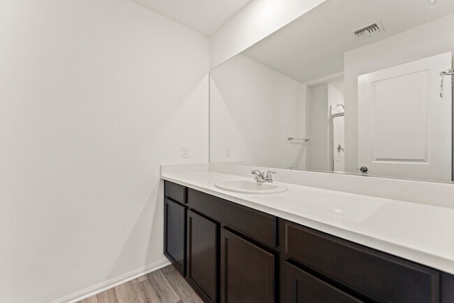 Building Photo - 6080 Swift Lariat St