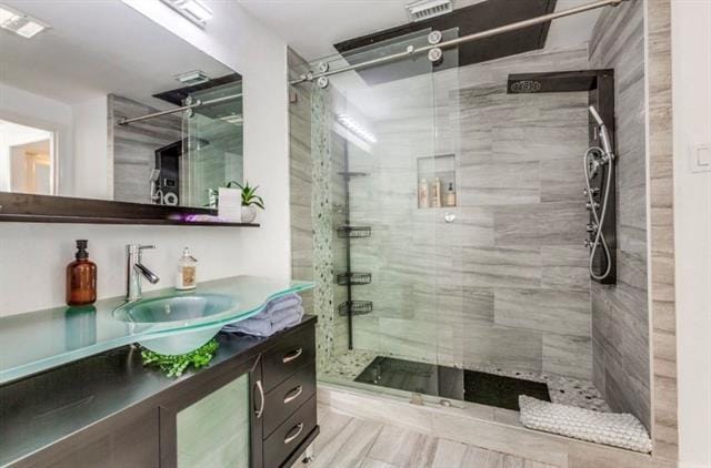 Building Photo - 3550 Country Square Dr