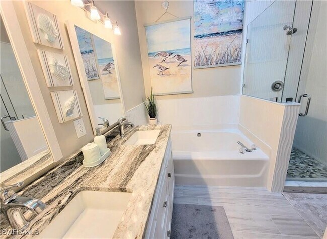 Building Photo - 17611 Marco Island Ln