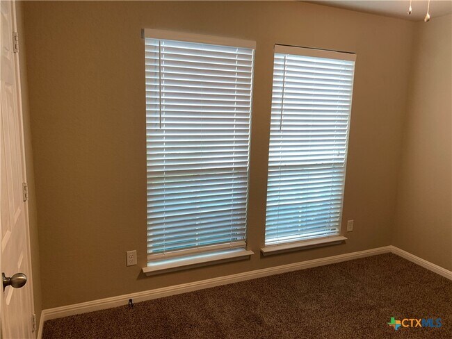 Building Photo - 2587 Diamondback Trail