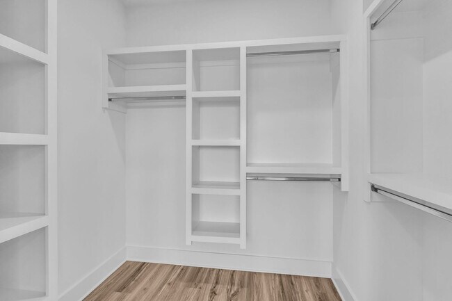 Building Photo - New build in West Nashville!