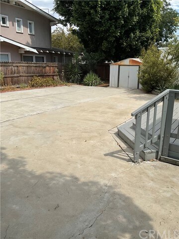 Building Photo - 4091 Linwood Pl