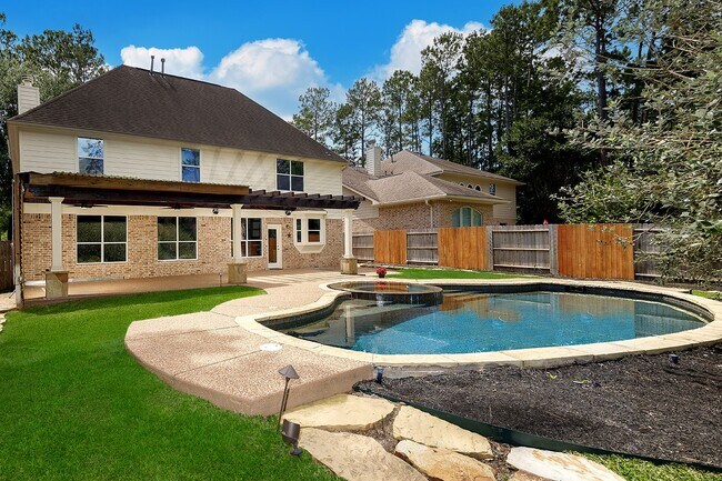 Building Photo - 138 Oriel Oaks Cir