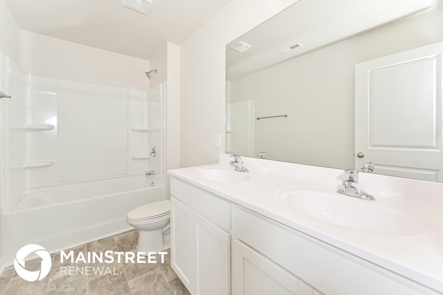 Building Photo - 6 Heritage Ct