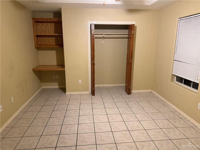 Building Photo - 11 French Ave