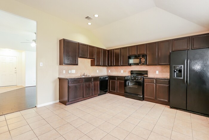Building Photo - 1015 Bahia Vista Dr