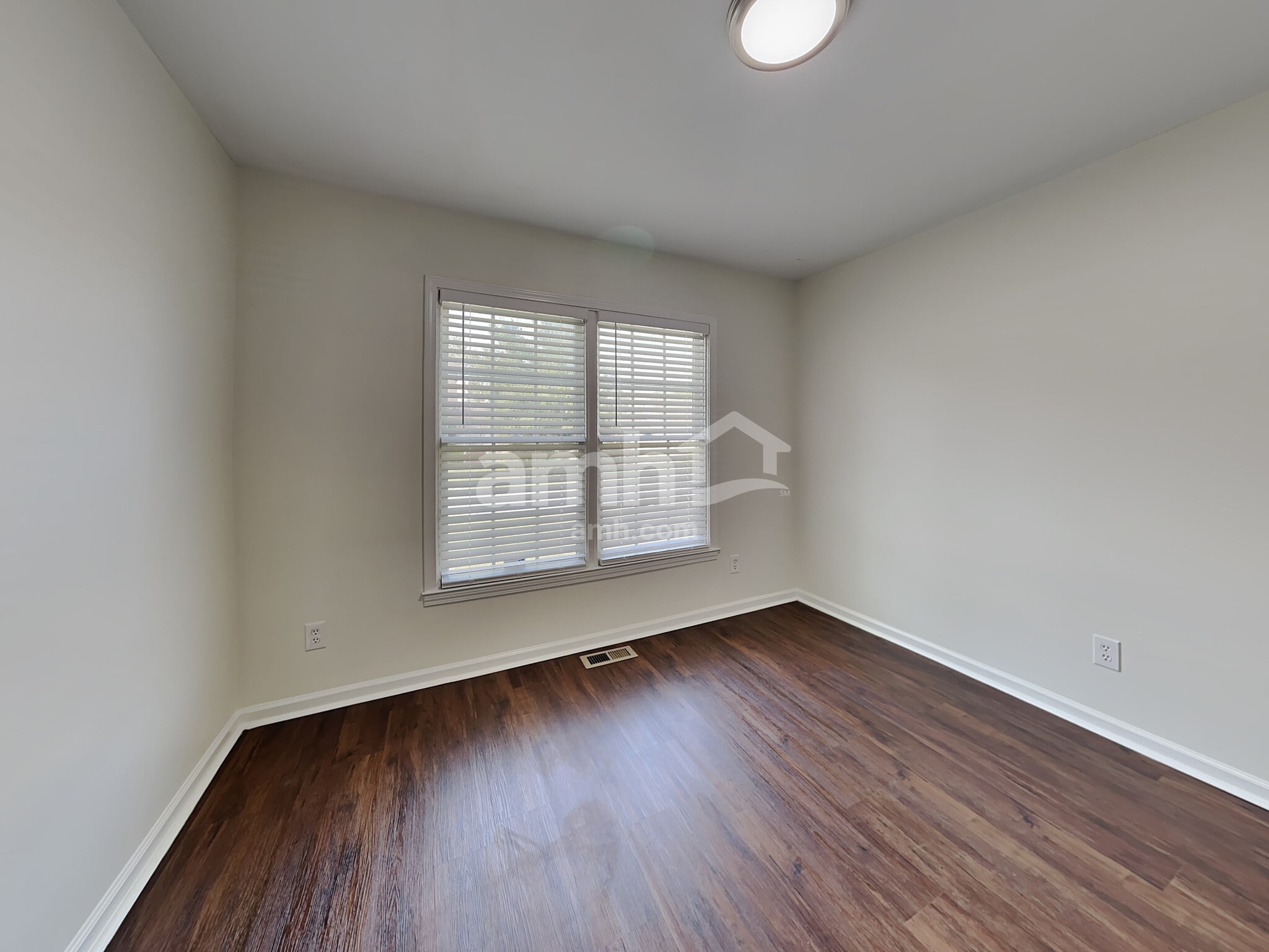 Building Photo - 14 Arbordale Ln