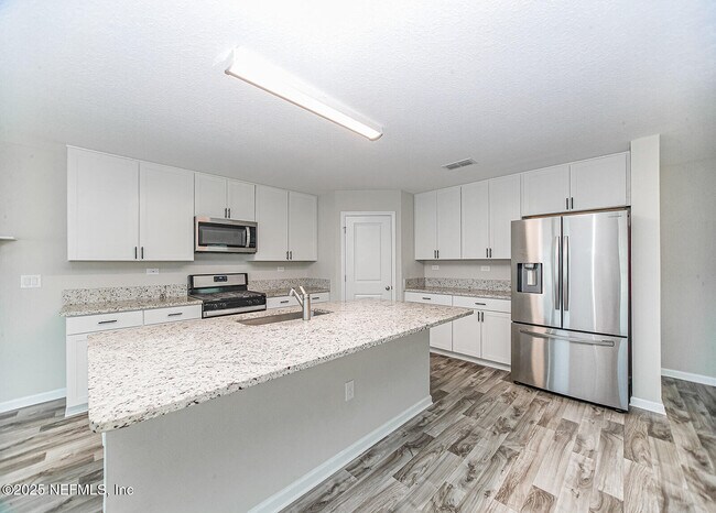 Building Photo - 154 Moorcroft Wy