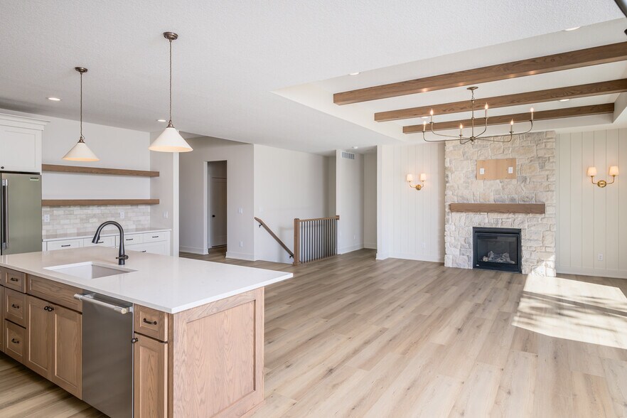 Building Photo - 807 Bridgeview St