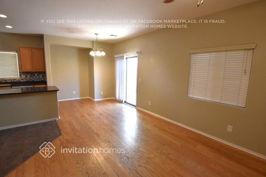 Building Photo - 445 N Citrus Ln