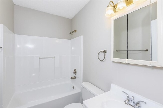 Building Photo - 1056 Grant Way SE