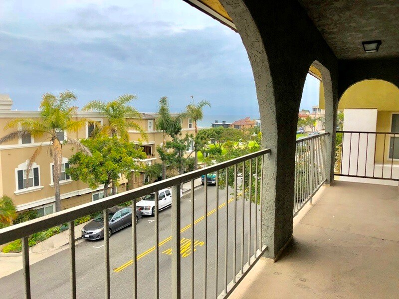 Building Photo - 2508 Highland Ave