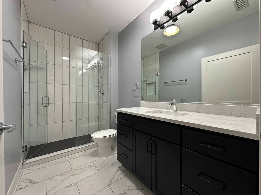 Building Photo - 2740 N Spaulding Ave