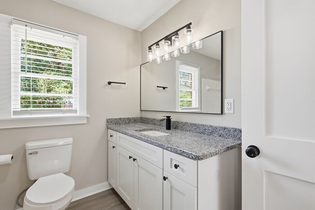 Building Photo - 3 bed/2.5 bath home FOR RENT!!