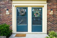 Building Photo - 8414 Penshurst Dr