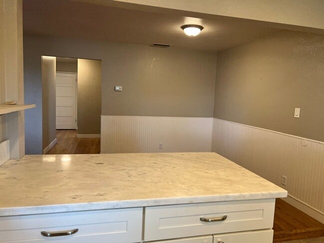 Building Photo - 3-bedroom single story in Turlock!