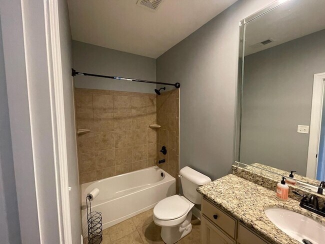 Building Photo - 556 Althea Ln
