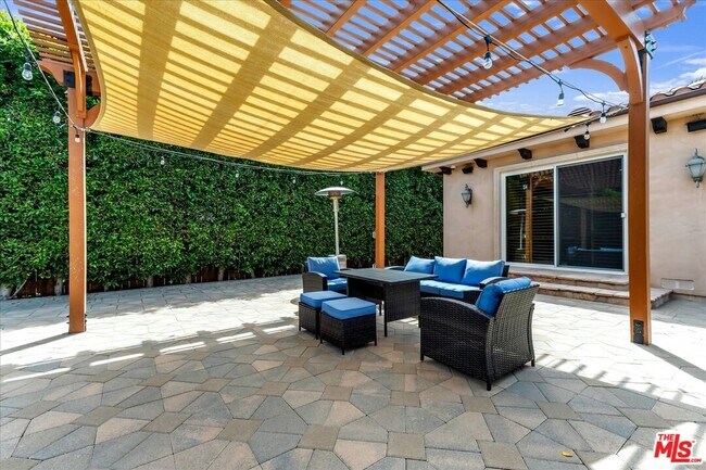 Building Photo - 5310 Leghorn Ave