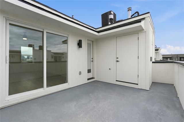 Building Photo - 4315 San Jacinto St